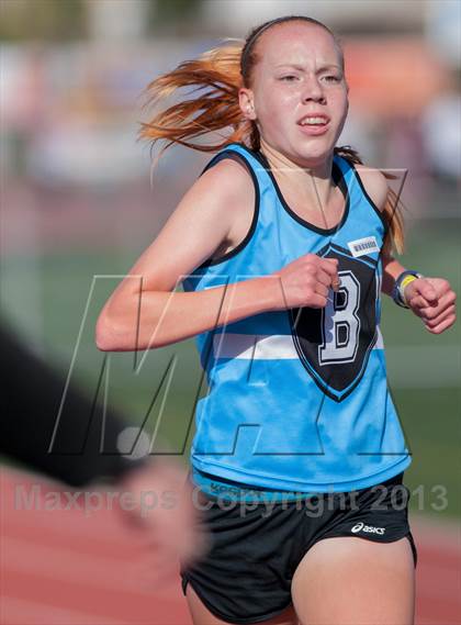 Thumbnail 2 in 2013 Ventura Invitational Girls FR/SH 4X1600 Relay photogallery.