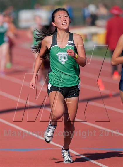 Thumbnail 2 in 2013 Ventura Invitational Girls FR/SH 4X1600 Relay photogallery.