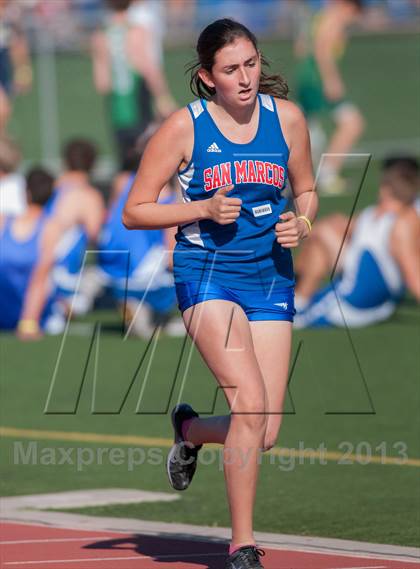 Thumbnail 2 in 2013 Ventura Invitational Girls FR/SH 4X1600 Relay photogallery.