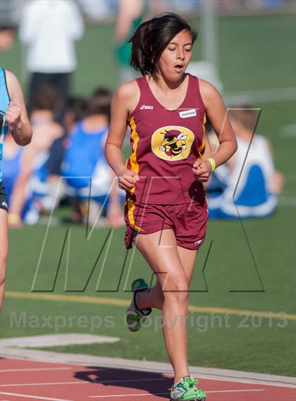 Thumbnail 1 in 2013 Ventura Invitational Girls FR/SH 4X1600 Relay photogallery.