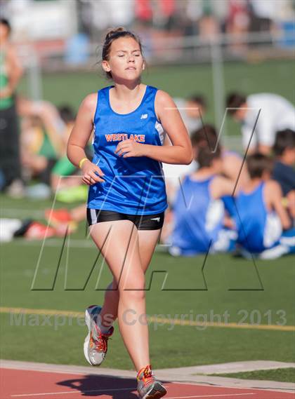 Thumbnail 2 in 2013 Ventura Invitational Girls FR/SH 4X1600 Relay photogallery.