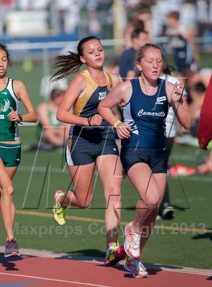 Thumbnail 2 in 2013 Ventura Invitational Girls FR/SH 4X1600 Relay photogallery.