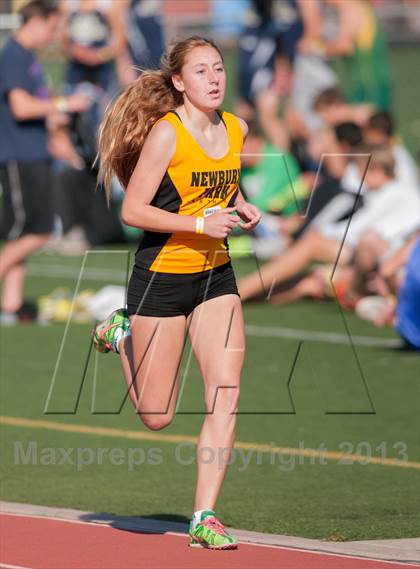 Thumbnail 1 in 2013 Ventura Invitational Girls FR/SH 4X1600 Relay photogallery.