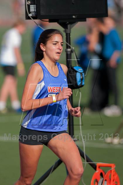 Thumbnail 1 in 2013 Ventura Invitational Girls FR/SH 4X1600 Relay photogallery.