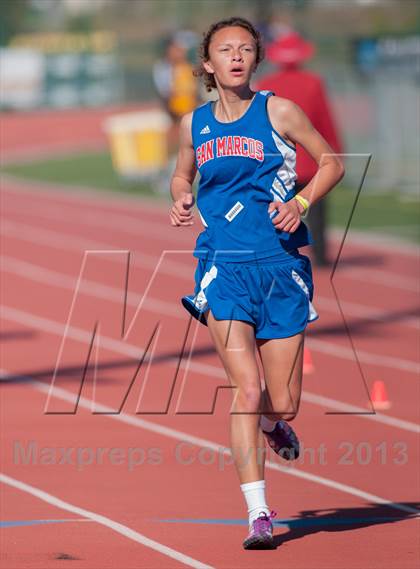 Thumbnail 1 in 2013 Ventura Invitational Girls FR/SH 4X1600 Relay photogallery.