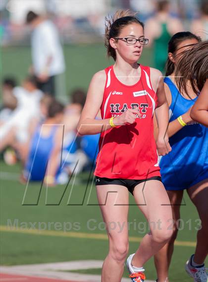 Thumbnail 2 in 2013 Ventura Invitational Girls FR/SH 4X1600 Relay photogallery.