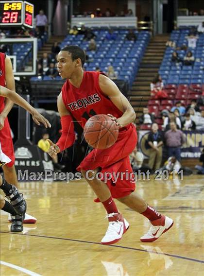Thumbnail 1 in Lutheran vs. Bishop O'Dowd (CIF State D3 Final) photogallery.