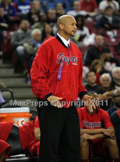 Thumbnail 3 in Lutheran vs. Bishop O'Dowd (CIF State D3 Final) photogallery.