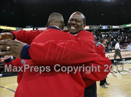 Thumbnail 2 in Lutheran vs. Bishop O'Dowd (CIF State D3 Final) photogallery.