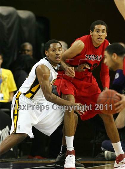 Thumbnail 1 in Lutheran vs. Bishop O'Dowd (CIF State D3 Final) photogallery.