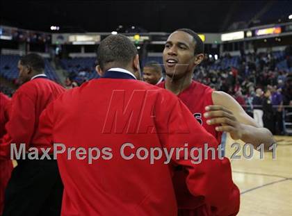 Thumbnail 1 in Lutheran vs. Bishop O'Dowd (CIF State D3 Final) photogallery.