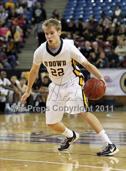 Thumbnail 1 in Lutheran vs. Bishop O'Dowd (CIF State D3 Final) photogallery.