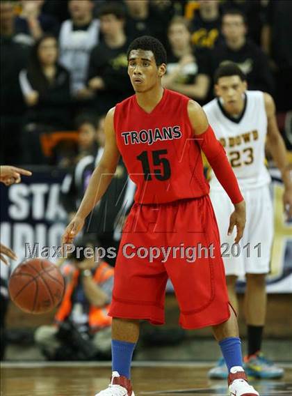 Thumbnail 2 in Lutheran vs. Bishop O'Dowd (CIF State D3 Final) photogallery.
