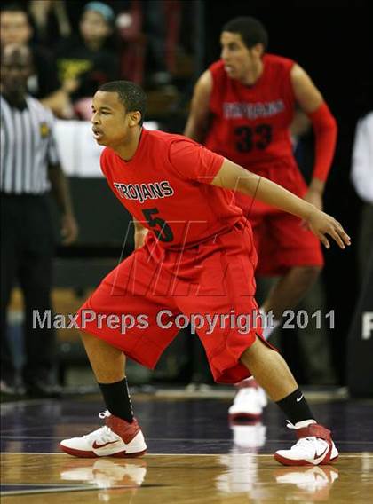 Thumbnail 1 in Lutheran vs. Bishop O'Dowd (CIF State D3 Final) photogallery.
