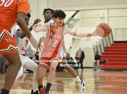 Thumbnail 2 in Shepard vs. Kenwood (IHSA Class 4A Regional Semifinal) photogallery.