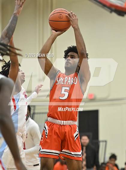 Thumbnail 2 in Shepard vs. Kenwood (IHSA Class 4A Regional Semifinal) photogallery.