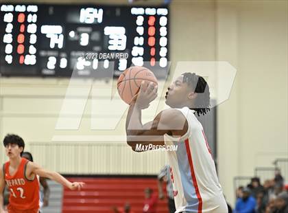 Thumbnail 1 in Shepard vs. Kenwood (IHSA Class 4A Regional Semifinal) photogallery.