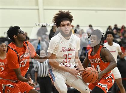 Thumbnail 3 in Shepard vs. Kenwood (IHSA Class 4A Regional Semifinal) photogallery.