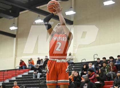 Thumbnail 3 in Shepard vs. Kenwood (IHSA Class 4A Regional Semifinal) photogallery.