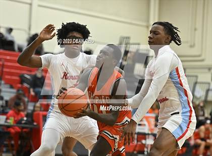 Thumbnail 3 in Shepard vs. Kenwood (IHSA Class 4A Regional Semifinal) photogallery.