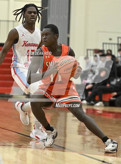 Thumbnail 2 in Shepard vs. Kenwood (IHSA Class 4A Regional Semifinal) photogallery.