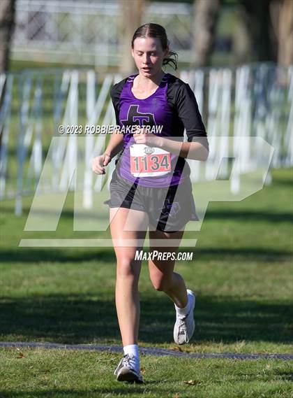 Thumbnail 2 in UIL Cross Country 1A Finals (3200M) photogallery.