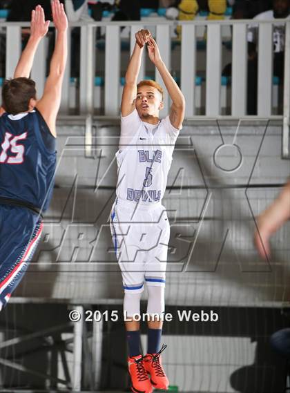 Thumbnail 1 in Eastchester vs Saunders (Hoops for a Cure Showcase) photogallery.