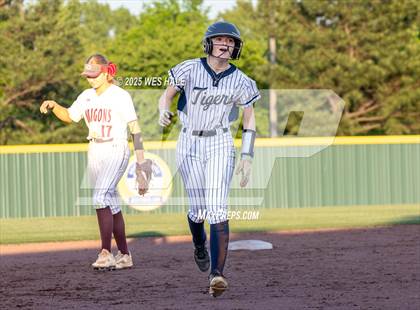 Thumbnail 3 in Collierville @ Arlington photogallery.
