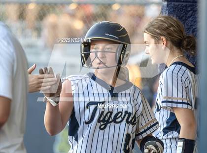 Thumbnail 1 in Collierville @ Arlington photogallery.