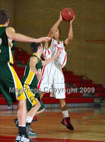 Thumbnail 3 in San Juan vs. Placer (Titan Holiday Classic) photogallery.