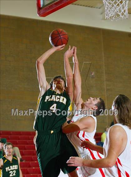 Thumbnail 2 in San Juan vs. Placer (Titan Holiday Classic) photogallery.