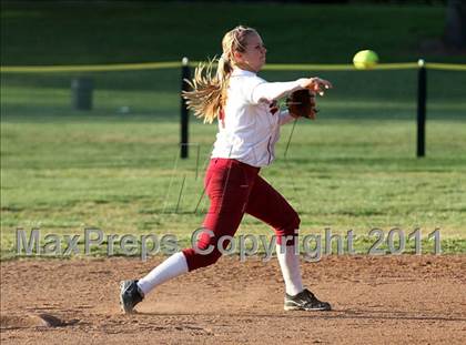 Thumbnail 3 in La Canada vs. Hart (T.O. Tournament) photogallery.