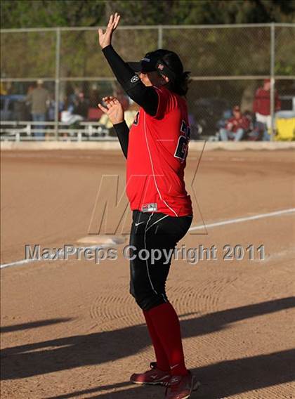 Thumbnail 2 in La Canada vs. Hart (T.O. Tournament) photogallery.