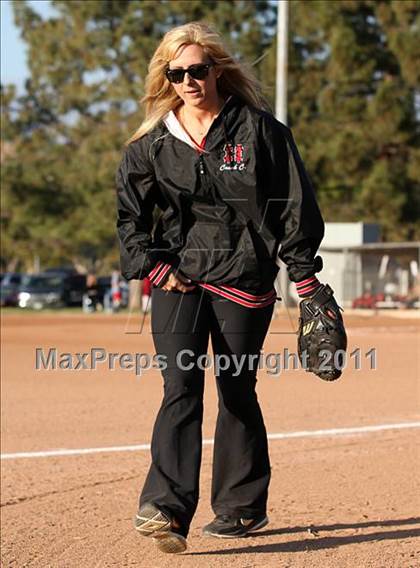 Thumbnail 2 in La Canada vs. Hart (T.O. Tournament) photogallery.