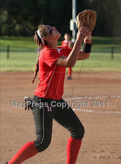 Thumbnail 1 in La Canada vs. Hart (T.O. Tournament) photogallery.
