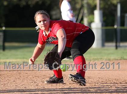 Thumbnail 2 in La Canada vs. Hart (T.O. Tournament) photogallery.