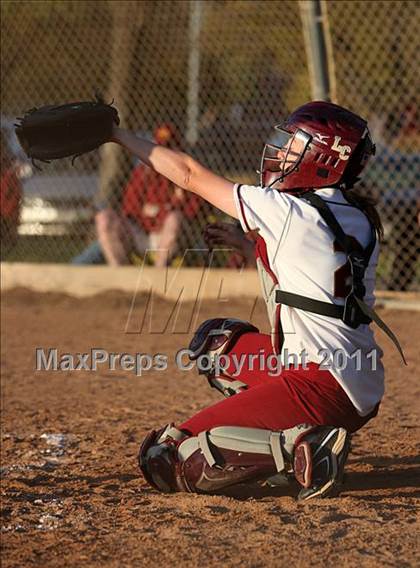 Thumbnail 2 in La Canada vs. Hart (T.O. Tournament) photogallery.