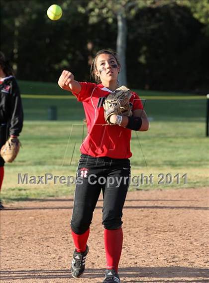 Thumbnail 2 in La Canada vs. Hart (T.O. Tournament) photogallery.
