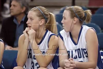 Thumbnail 3 in Sac. Waldorf vs Forest Lake Chr. (D5 Sec. Final)#1  photogallery.