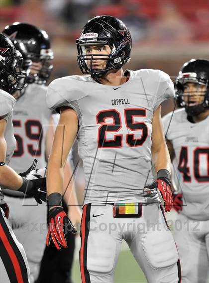 Thumbnail 3 in Longview vs. Coppell (Tom Landry Classic) photogallery.