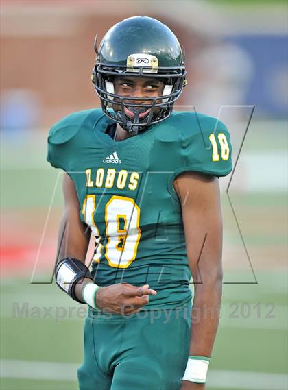 Thumbnail 2 in Longview vs. Coppell (Tom Landry Classic) photogallery.