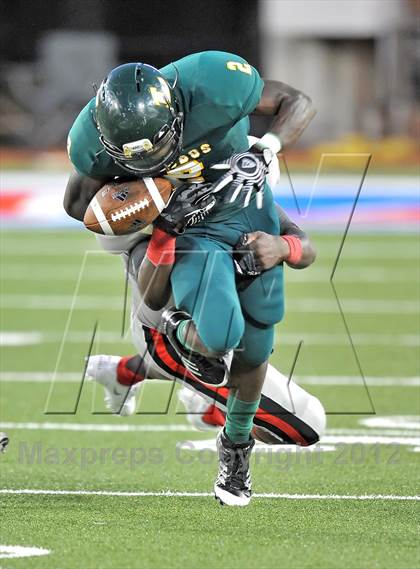 Thumbnail 2 in Longview vs. Coppell (Tom Landry Classic) photogallery.