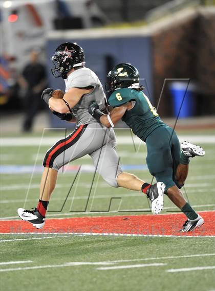 Thumbnail 2 in Longview vs. Coppell (Tom Landry Classic) photogallery.