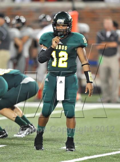 Thumbnail 3 in Longview vs. Coppell (Tom Landry Classic) photogallery.