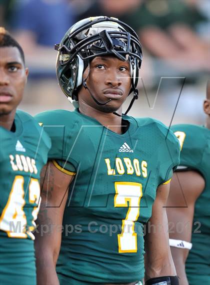 Thumbnail 1 in Longview vs. Coppell (Tom Landry Classic) photogallery.