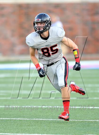Thumbnail 3 in Longview vs. Coppell (Tom Landry Classic) photogallery.