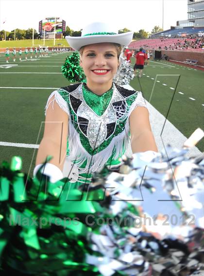 Thumbnail 1 in Longview vs. Coppell (Tom Landry Classic) photogallery.
