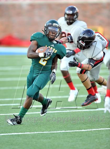 Thumbnail 3 in Longview vs. Coppell (Tom Landry Classic) photogallery.