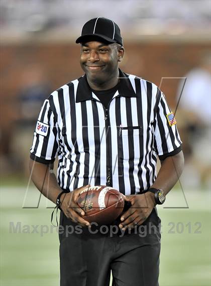 Thumbnail 3 in Longview vs. Coppell (Tom Landry Classic) photogallery.