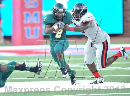 Thumbnail 3 in Longview vs. Coppell (Tom Landry Classic) photogallery.